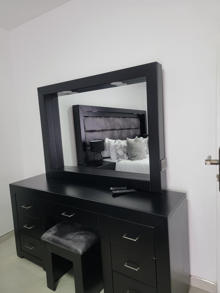 Dressing table